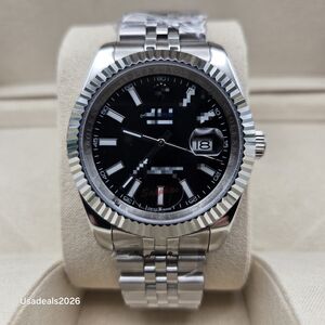 Men's Stainless Steel Black Dial Wristwatch